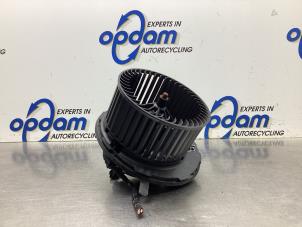 Gebruikte Kachel Ventilatiemotor Volkswagen Tiguan (5N1/2) 1.4 TSI 16V Prijs € 75,00 Margeregeling aangeboden door Gebr Opdam B.V.