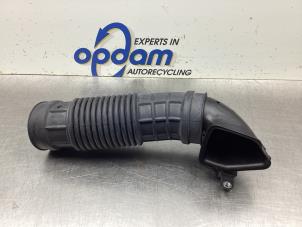 Gebruikte Luchtinlaat slang Suzuki Swift (ZC/ZD) 1.0 Booster Jet Turbo 12V SHVS Prijs € 50,00 Margeregeling aangeboden door Gebr Opdam B.V.