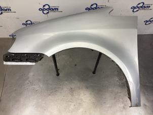 Begagnade Framskärm, vänster Volkswagen Touran (1T1/T2) 1.9 TDI 105 Euro 3 Pris € 75,00 Marginaltabell erbjuds av Gebr Opdam B.V.