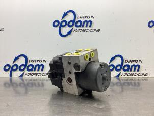 Begagnade ABS-pump Fiat Multipla (186) 1.6 16V 100 SX,ELX Pris € 225,00 Marginaltabell erbjuds av Gebr Opdam B.V.