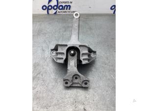 Gebruikte Motorsteun Hyundai i30 (PDEB5/PDEBB/PDEBD/PDEBE) 1.0 T-GDI 12V Prijs € 45,00 Margeregeling aangeboden door Gebr Opdam B.V.