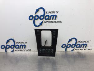 Begagnade Brytare, eldrivna fönster Mercedes CLK (C208) 2.0 200K Evo 16V Pris € 50,00 Marginaltabell erbjuds av Gebr Opdam B.V.