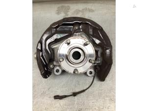 Gebruikte Fusee links-voor Ford Mondeo V 1.5 EcoBoost 16V Prijs € 125,00 Margeregeling aangeboden door Gebr Opdam B.V.