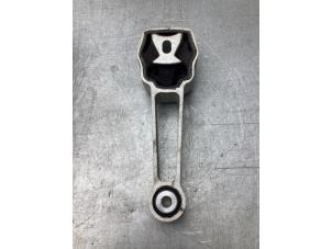 Begagnade Motorfäste Landrover Discovery Sport (LC) 2.0 Si4 16V Pris € 20,00 Marginaltabell erbjuds av Gebr Opdam B.V.