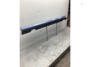 Gebruikte Sideskirt links Mercedes E (W211) 2.6 E-240 V6 18V Prijs € 50,00 Margeregeling aangeboden door Gebr Opdam B.V.