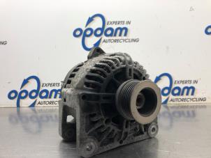 Begagnade Dynamo Dacia Logan MCV (KS) 1.6 16V Pris € 50,00 Marginaltabell erbjuds av Gebr Opdam B.V.