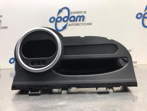 Gebruikte Kilometerteller KM Renault Twingo II (CN) 1.2 16V Prijs € 100,00 Margeregeling aangeboden door Gebr Opdam B.V.