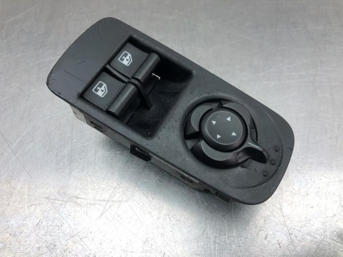 Brytare, eldrivna fönster från en Alfa Romeo MiTo (955) 1.4 TB 16V 2008