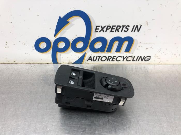 Brytare, eldrivna fönster från en Alfa Romeo MiTo (955) 1.4 TB 16V 2008