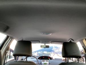 Używane Oslona przeciwsloneczna Toyota Yaris II (P9) 1.0 12V VVT-i Cena € 40,00 Procedura marży oferowane przez Gebr Opdam B.V.