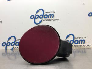 Begagnade Tanklucka Ford Fiesta 6 (JA8) 1.6 TDCi 16V Pris € 60,00 Marginaltabell erbjuds av Gebr Opdam B.V.