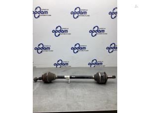 Begagnade Drivaxel, höger bak Mercedes Vito (447.6) 2.2 114 CDI 16V Pris € 181,50 Inklusive moms erbjuds av Gebr Opdam B.V.