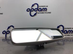 Gebruikte Binnenspiegel Renault Captur (2R) 0.9 Energy TCE 12V Prijs € 25,00 Margeregeling aangeboden door Gebr Opdam B.V.