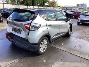 Gebruikte Tank Klep Renault Captur (2R) 0.9 Energy TCE 12V Prijs € 35,00 Margeregeling aangeboden door Gebr Opdam B.V.