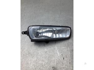 Begagnade Dimljus, höger fram Ford Focus 3 Wagon 1.0 Ti-VCT EcoBoost 12V 125 Pris € 30,00 Marginaltabell erbjuds av Gebr Opdam B.V.