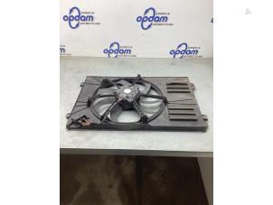 Begagnade Fläktmotor Skoda Superb Combi (3TAC/TAF) 1.6 TDI Pris € 75,00 Marginaltabell erbjuds av Gebr Opdam B.V.