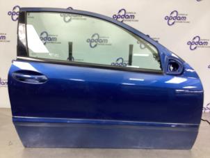 Gebruikte Portier 2Deurs rechts Mercedes C Sportcoupé (C203) 2.3 C-230K 16V Prijs € 125,00 Margeregeling aangeboden door Gebr Opdam B.V.