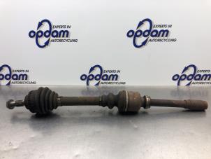 Używane Os napedowa prawy przód Citroen Xsara Picasso (CH) 2.0 16V Cena € 75,00 Procedura marży oferowane przez Gebr Opdam B.V.