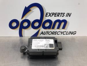 Używane Antena BMW 7 serie (G11/12) 740d,Ld xDrive 24V Cena € 50,00 Procedura marży oferowane przez Gebr Opdam B.V.