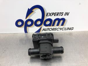 Begagnade Elektrisk värmeventil Mercedes B (W245) 2.0 B-200 16V Turbo Pris € 35,00 Marginaltabell erbjuds av Gebr Opdam B.V.