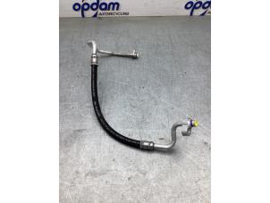 Używane Przewód klimatyzacji Volkswagen Caddy Cargo V (SBA/SBH) 2.0 TDI BlueMotionTechnology Cena € 90,75 Z VAT oferowane przez Gebr Opdam B.V.