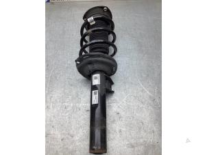 Używane Amortyzator lewy przód Volkswagen Caddy Cargo V (SBA/SBH) 2.0 TDI BlueMotionTechnology Cena € 121,00 Z VAT oferowane przez Gebr Opdam B.V.