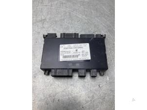 Używane Sterownik fotela Mercedes ML II (164/4JG) 5.0 500 4-Matic V8 24V Cena € 50,00 Procedura marży oferowane przez Gebr Opdam B.V.