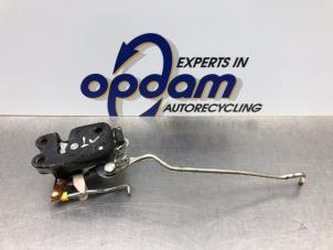 Gebruikte Deurslot Mechaniek 4Deurs rechts-voor Hyundai Atos 1.1 12V Prijs € 40,00 Margeregeling aangeboden door Gebr Opdam B.V.