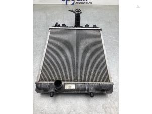 Gebruikte Radiateur Peugeot 107 1.0 12V Prijs € 30,00 Margeregeling aangeboden door Gebr Opdam B.V.