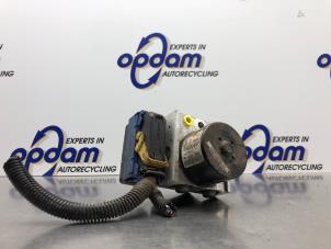 Gebruikte ABS Pomp Renault Twingo II (CN) 1.2 Prijs € 125,00 Margeregeling aangeboden door Gebr Opdam B.V.