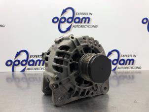 Begagnade Dynamo Audi A3 (8L1) 1.8 20V Pris € 75,00 Marginaltabell erbjuds av Gebr Opdam B.V.