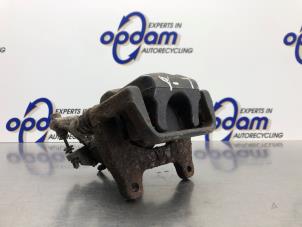 Gebruikte Remklauw (Tang) links-achter Alfa Romeo GT (937) 2.0 JTS 16V Prijs € 50,00 Margeregeling aangeboden door Gebr Opdam B.V.