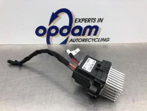 Gebruikte Kachel Weerstand Opel Insignia Sports Tourer 1.4 Turbo 16V Ecotec Prijs € 50,00 Margeregeling aangeboden door Gebr Opdam B.V.