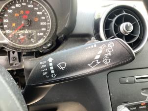 Gebruikte Combischakelaar Stuurkolom Audi A1 Sportback (8XA/8XF) 1.0 TFSI Ultra 12V Prijs € 150,00 Margeregeling aangeboden door Gebr Opdam B.V.