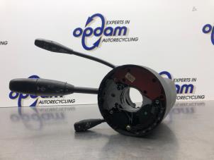 Gebruikte Combischakelaar Stuurkolom Mercedes S (W220) 3.2 S-320 18V Prijs € 100,00 Margeregeling aangeboden door Gebr Opdam B.V.