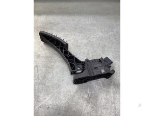 Gebruikte Sensor Gaspedaalpositie Mercedes CLA (118.3) 1.3 CLA-180 Turbo 16V Prijs € 50,00 Margeregeling aangeboden door Gebr Opdam B.V.