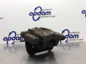 Używane Zacisk hamulcowy lewy tyl Honda Accord (CL/CN) 2.0 i-VTEC 16V Cena € 75,00 Procedura marży oferowane przez Gebr Opdam B.V.