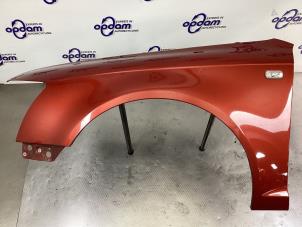 Begagnade Framskärm, vänster Audi A6 Avant (C6) 2.7 TDI V6 24V Pris € 150,00 Marginaltabell erbjuds av Gebr Opdam B.V.