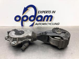 Używane Napinacz pasa rozrzadu Peugeot 207/207+ (WA/WC/WM) 1.6 16V VTRi Cena € 40,00 Procedura marży oferowane przez Gebr Opdam B.V.