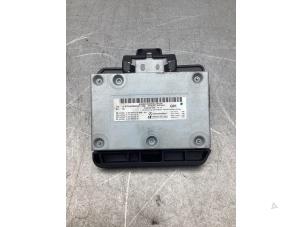 Gebruikte Regelunit Multi Media Mercedes E Estate (S212) E-350 CGI V6 24V Prijs € 75,00 Margeregeling aangeboden door Gebr Opdam B.V.