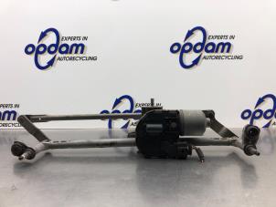 Gebruikte Ruitenwismotor + Mechaniek Volkswagen Golf VI (5K1) 1.4 TSI 160 16V Prijs € 30,00 Margeregeling aangeboden door Gebr Opdam B.V.