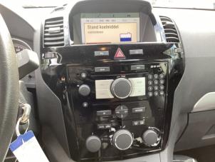 Używane Radioodtwarzacz CD Opel Zafira (M75) 2.2 16V Direct Ecotec Cena € 150,00 Procedura marży oferowane przez Gebr Opdam B.V.