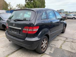 Begagnade Bakre drivaxel Mercedes B (W245) 1.7 B-170 16V Pris € 150,00 Marginaltabell erbjuds av Gebr Opdam B.V.