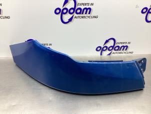 Używane Listwa zderzaka prawy przód Iveco New Daily V 35C15V, 40C15V Cena € 35,00 Procedura marży oferowane przez Gebr Opdam B.V.