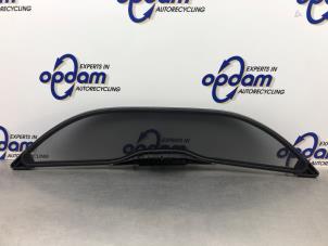 Gebruikte Windscherm Opel Tigra Twin Top 1.4 16V Prijs € 75,00 Margeregeling aangeboden door Gebr Opdam B.V.