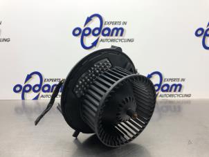 Używane Silnik wentylatora nagrzewnicy Audi A3 Sportback (8VA/8VF) 1.0 TFSI 12V Cena € 100,00 Procedura marży oferowane przez Gebr Opdam B.V.