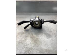 Begagnade Spak, rattstång Volkswagen Passat Variant (3C5) 1.4 TSI 16V Pris € 100,00 Marginaltabell erbjuds av Gebr Opdam B.V.