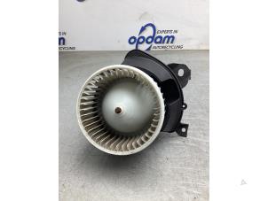 Gebruikte Chaufage Ventilatiemotor Fiat Doblo Cargo (263) 1.4 T-Jet 16V Prijs € 75,00 Margeregeling aangeboden door Gebr Opdam B.V.
