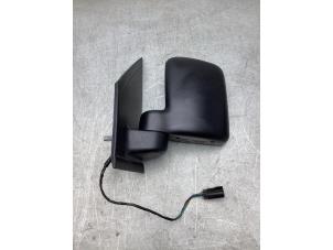 Używane Lusterko zewnetrzne lewe Ford Transit Connect 1.8 TDCi 90 DPF Cena € 60,00 Procedura marży oferowane przez Gebr Opdam B.V.