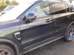 Begagnade Dörr, 4-dörrars, vänster fram Lynk &amp; Co 01 1.5 PHEV Pris € 1.089,00 Inklusive moms erbjuds av Gebr Opdam B.V.